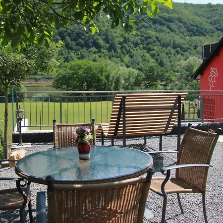 Weingut Schumacher - Mit Privatem Saunabereich *