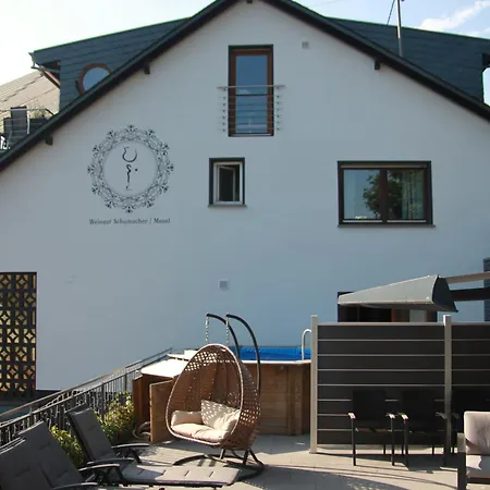 Weingut Schumacher - Mit Privatem Saunabereich *