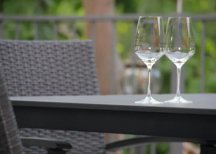 Weingut Schumacher - Mit Privatem Saunabereich شقة سانكت ديجيوند